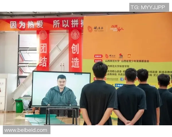 姚明展现多才多艺魅力跳舞唱歌引发热议与粉丝互动热情高涨